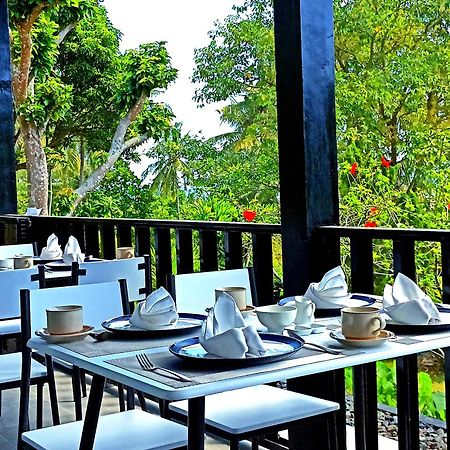 Melasa House Senggigi Extérieur photo
