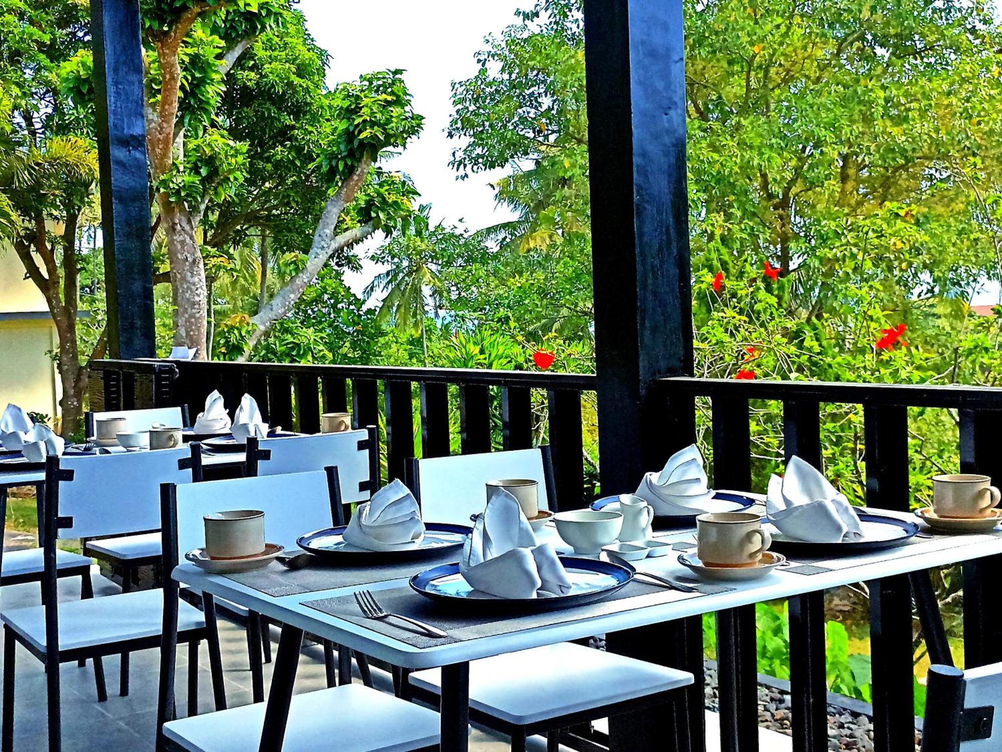 Melasa House Senggigi Extérieur photo