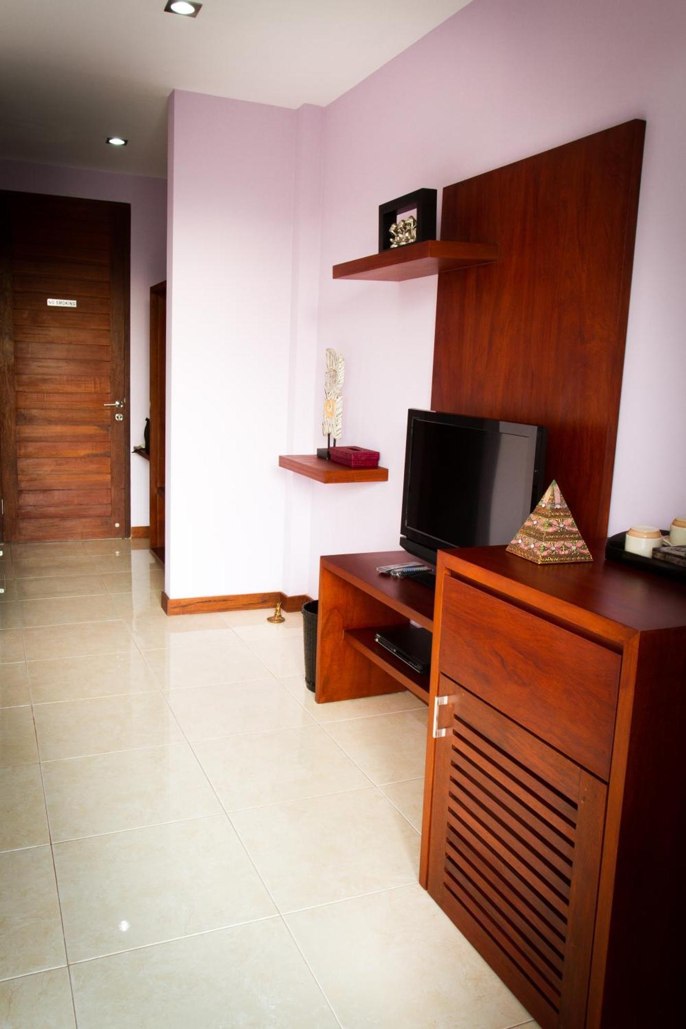 Melasa House Senggigi Extérieur photo
